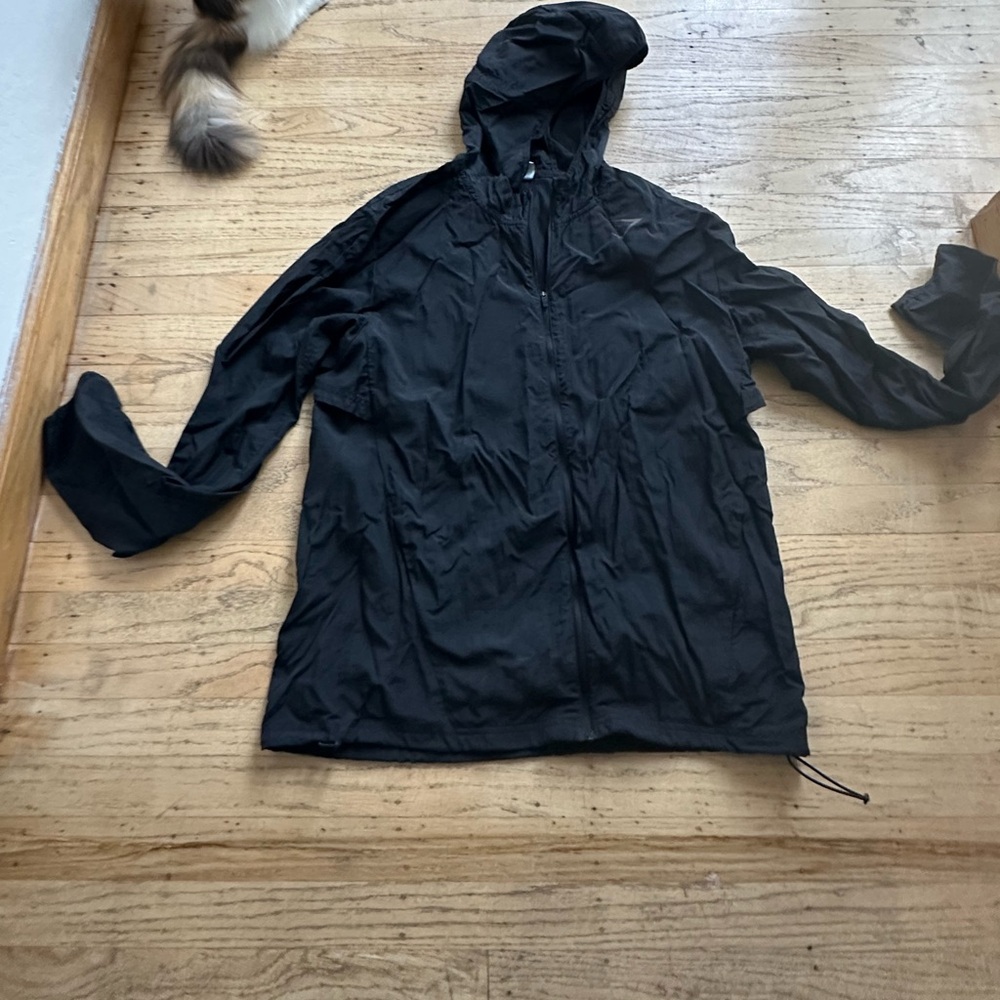 GYMSHARK- Running Windbreaker Black